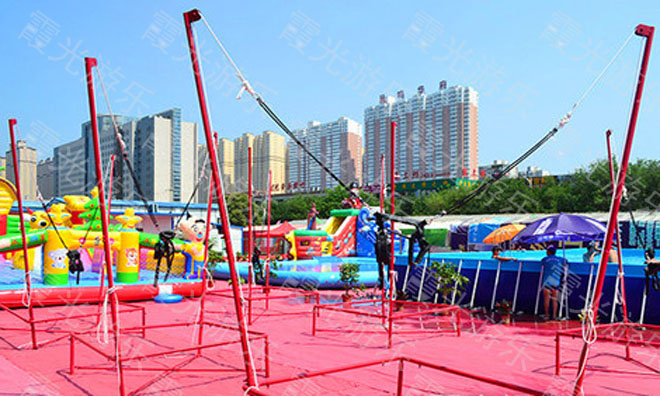 桂林充气蹦床泳池游乐园